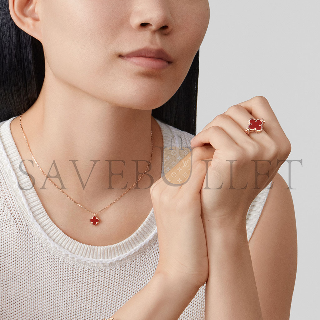 V*N CL*F arpels vintage alhambra reversible ring vcarp7u500